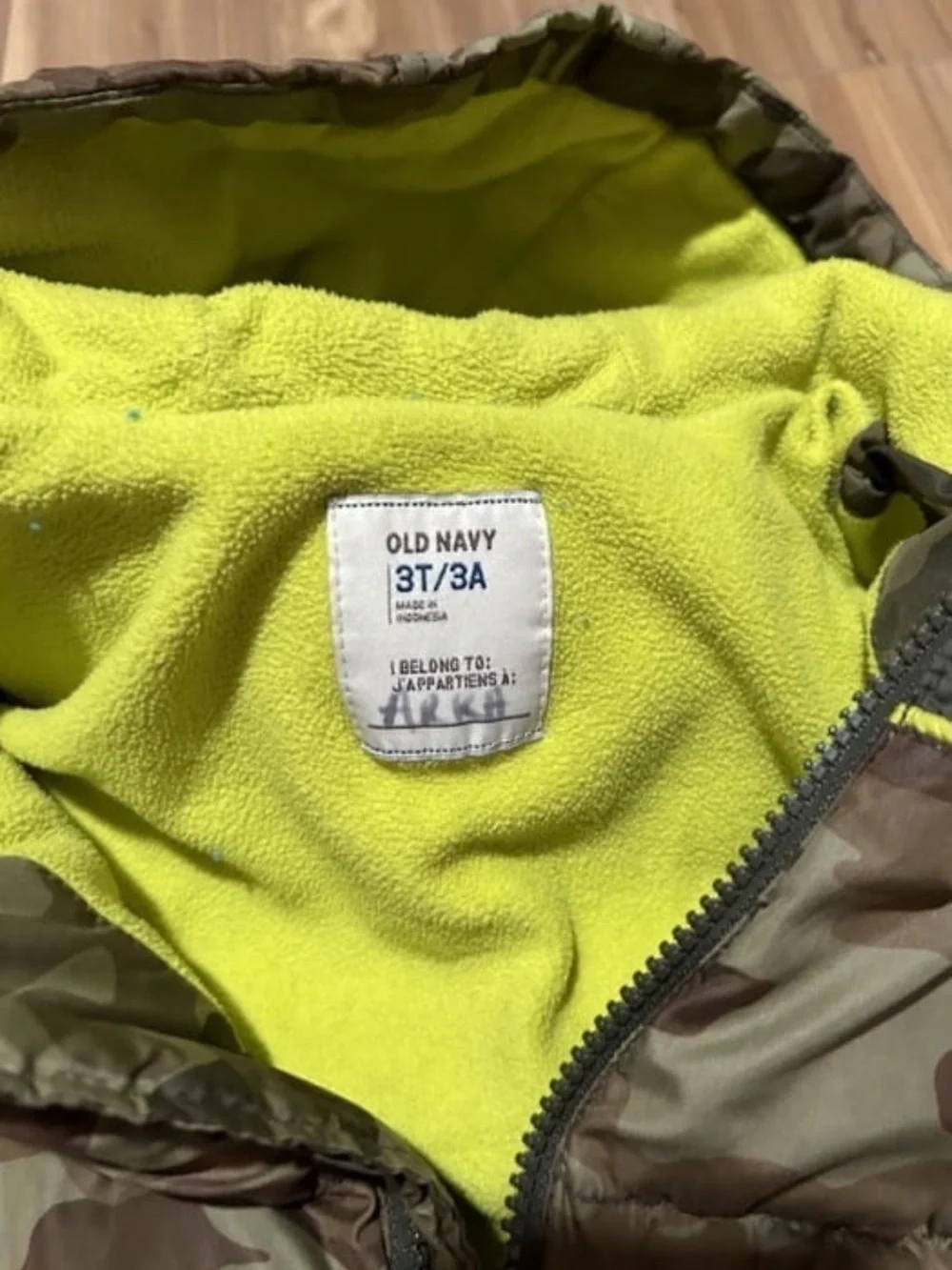 Old Navy Camo Jacket with Neon Yellow Liner Size 3T